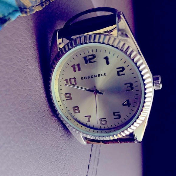 New»Stylish-Clean Men’s Sliver+Gold Classic Brown Leather Watch Band By Ensemble - Picture 3 of 16